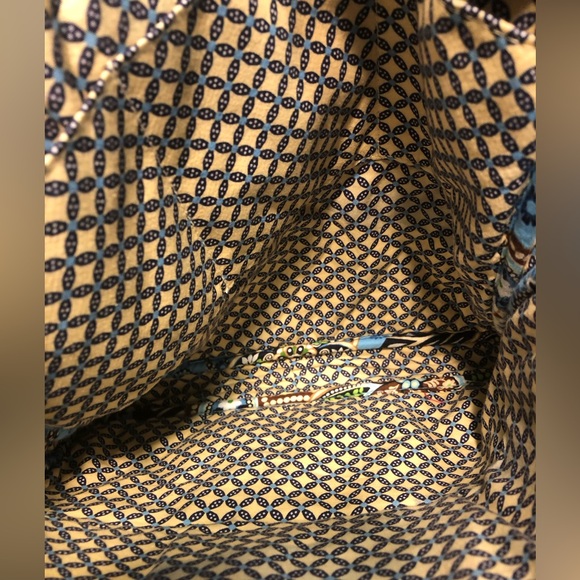 Vera Bradley Bag - Picture 6 of 7